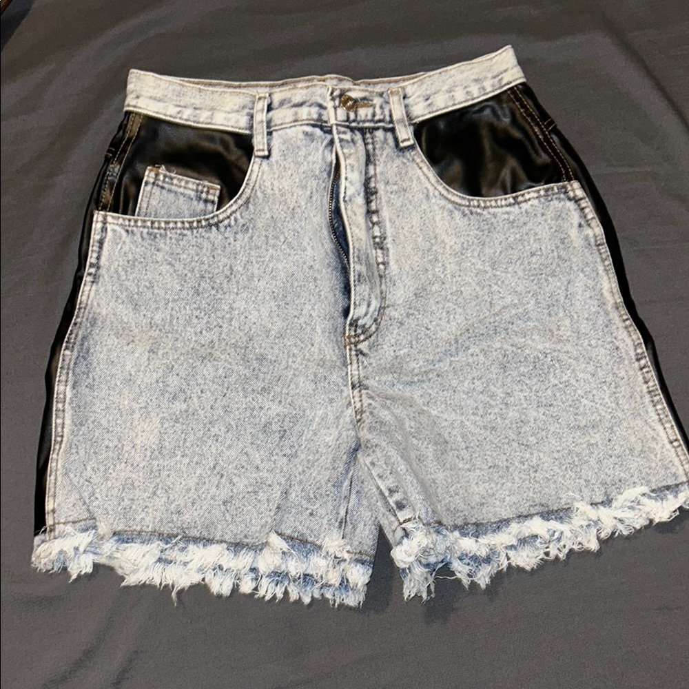 Vintage Denim Frayed Hem Shorts with Black Leather